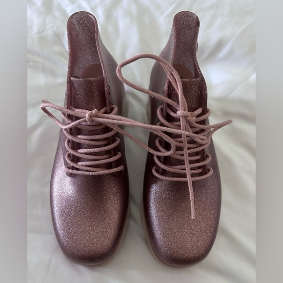 Mini Melissa Original Mel Platform Lace Up Girls Pink Glitter Boots Size 2 - Picture 1 of 9